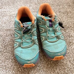 Salomon Kids Turquoise and Orange Speedcross Trail Shoes Sz 13